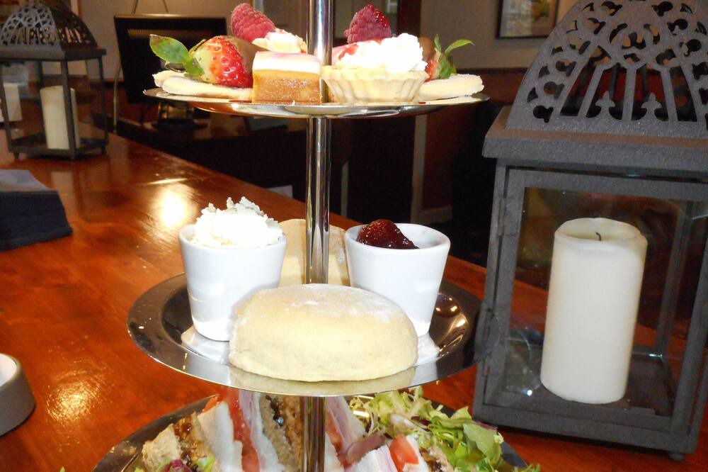 Photo of Others in Lanark