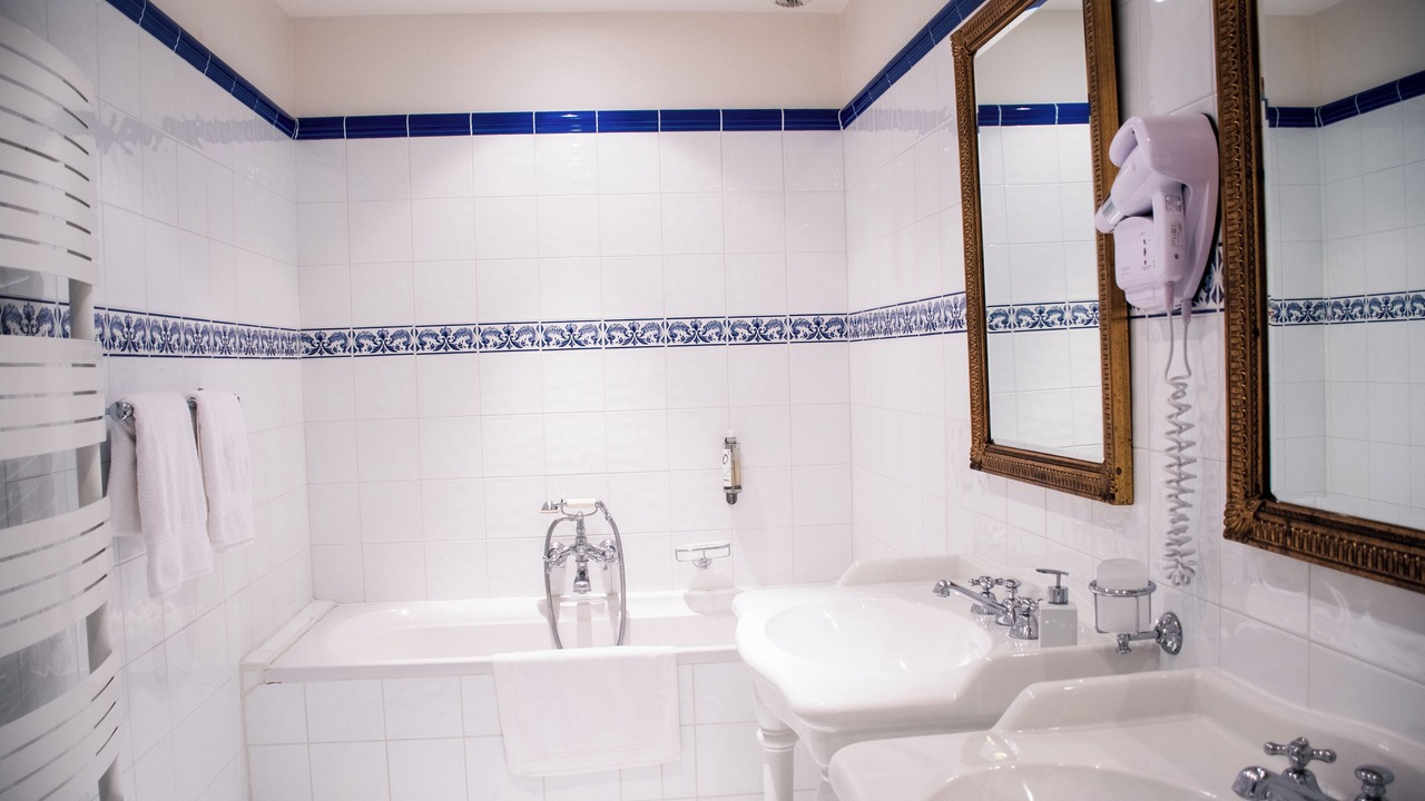 Photo of Bathroom in Sauternes