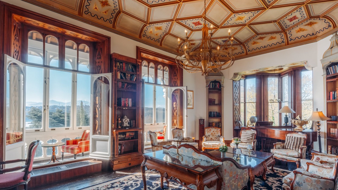 Photo of Others in Menai Bridge