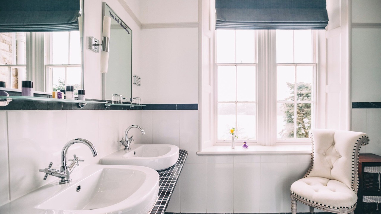 Photo of Bathroom in Menai Bridge