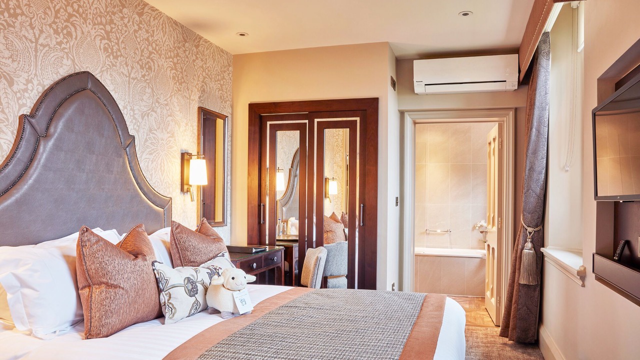 Photo of Bedroom in Callow End