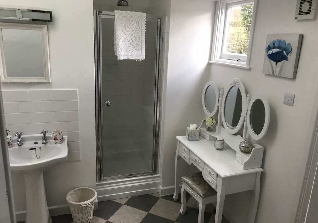 Photo of Bathroom in Trelil