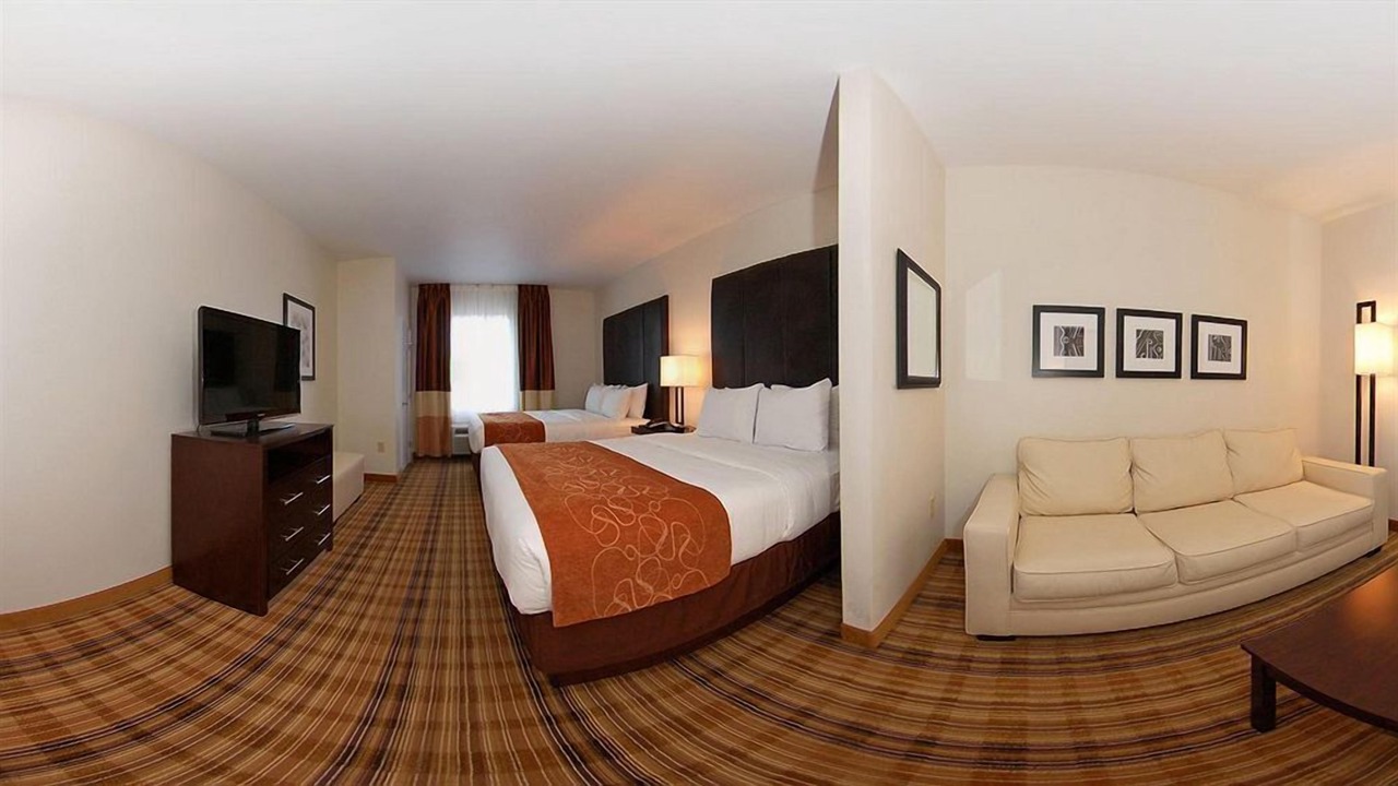Photo of Bedroom in Mandeville