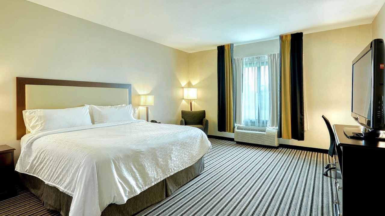 Photo of Bedroom in Batavia