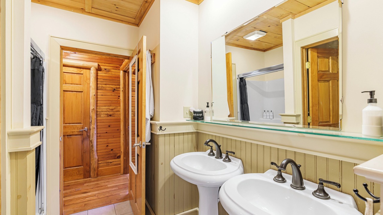 Photo of Bathroom in North Creek