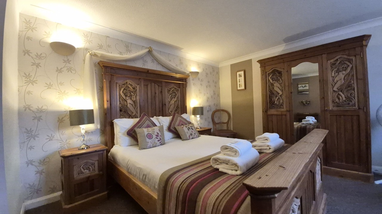 Photo of Bedroom in Heath and Reach