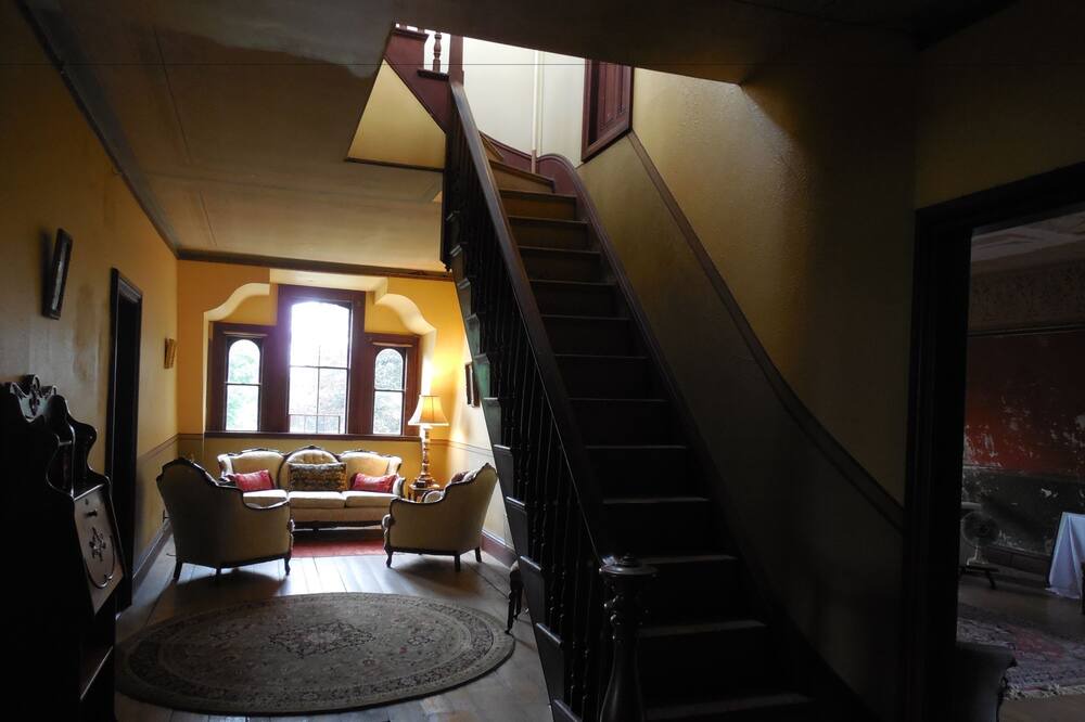 Photo of Livingroom in Wrentham