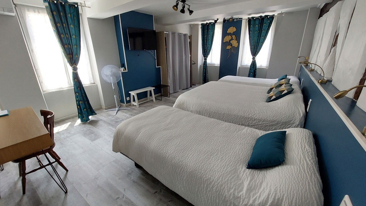 Photo of Bedroom in Mirande