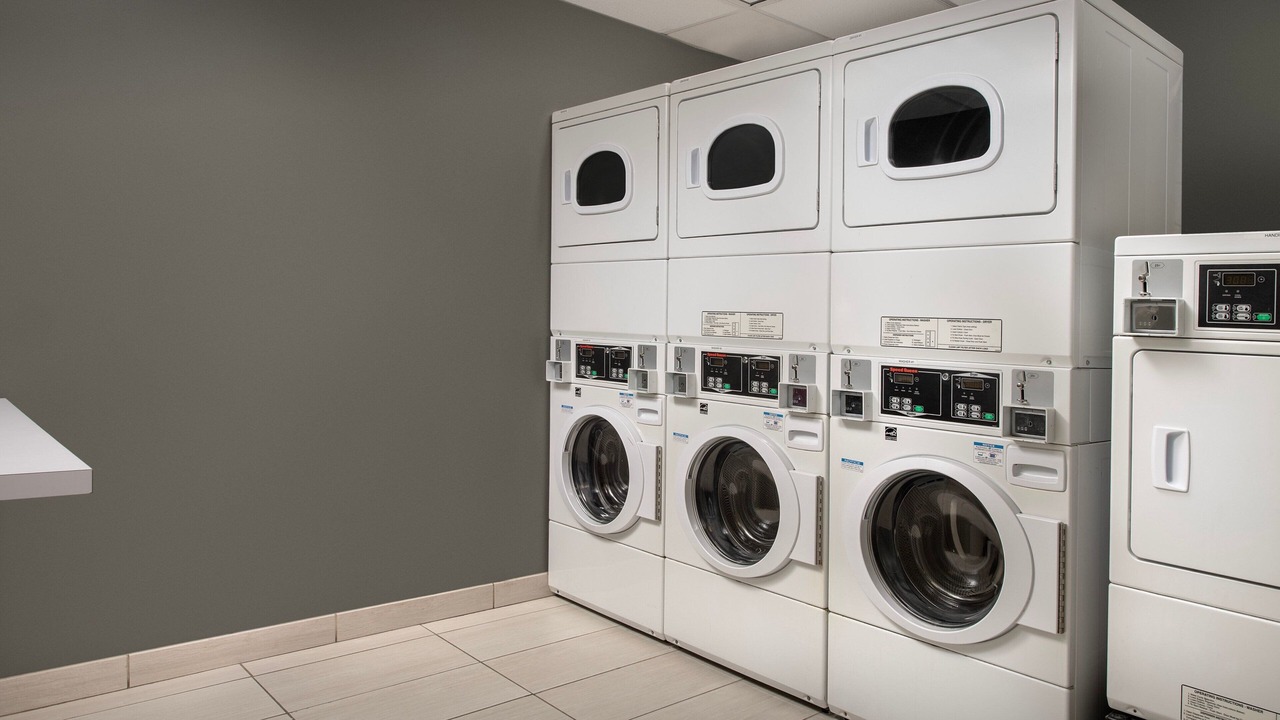 Photo of Others in Downtown Syracuse