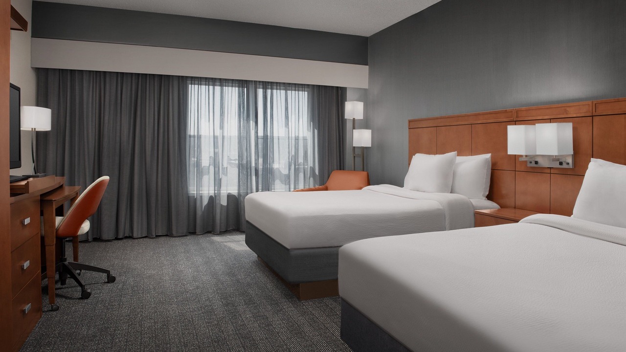 Photo of Others in Downtown Syracuse