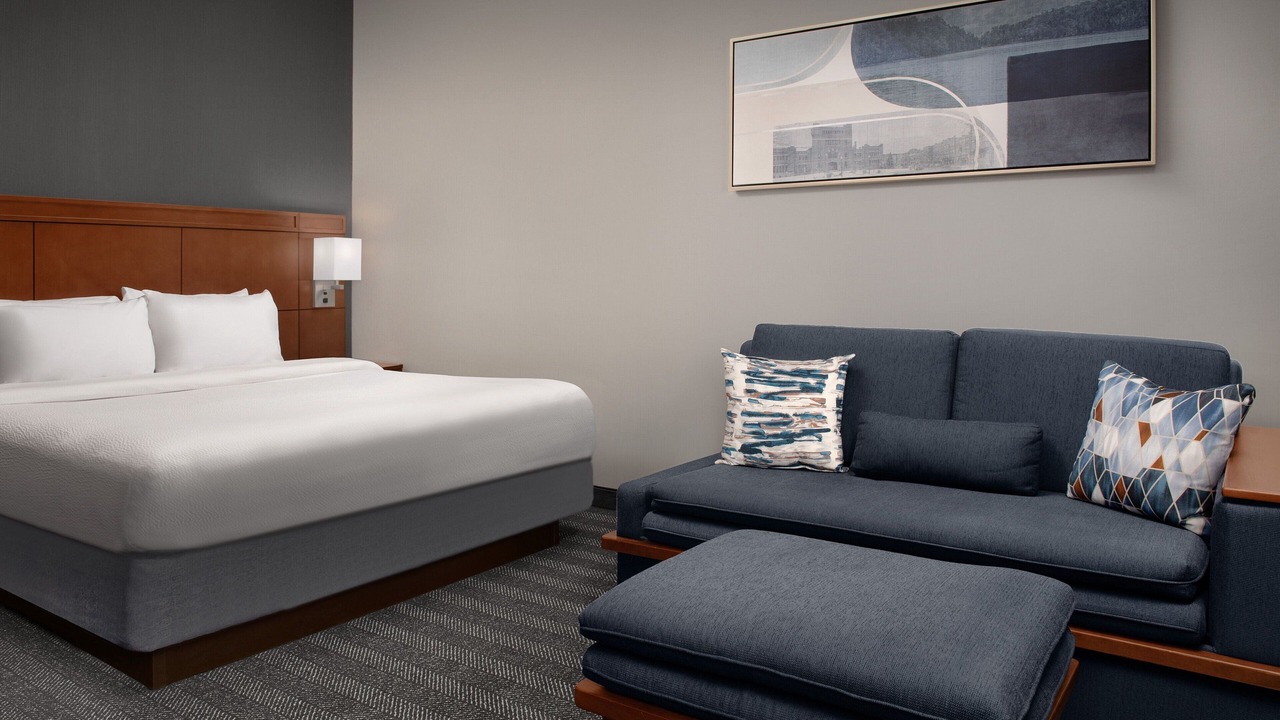 Photo of Others in Downtown Syracuse