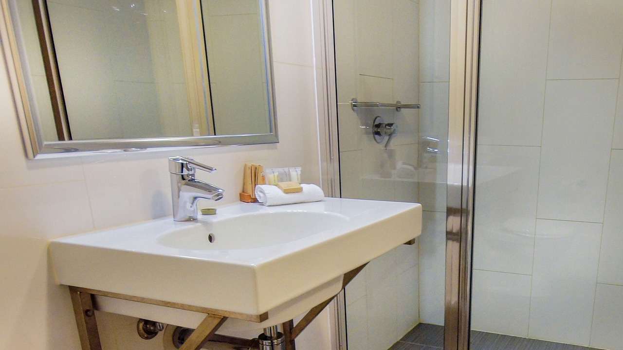 Photo of Bathroom in Mount Isa City