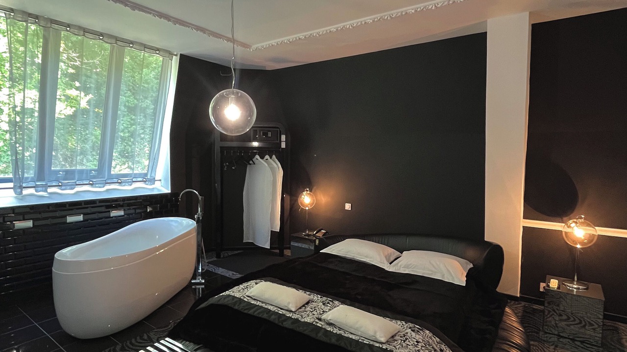 Photo of Bedroom in Rochecorbon
