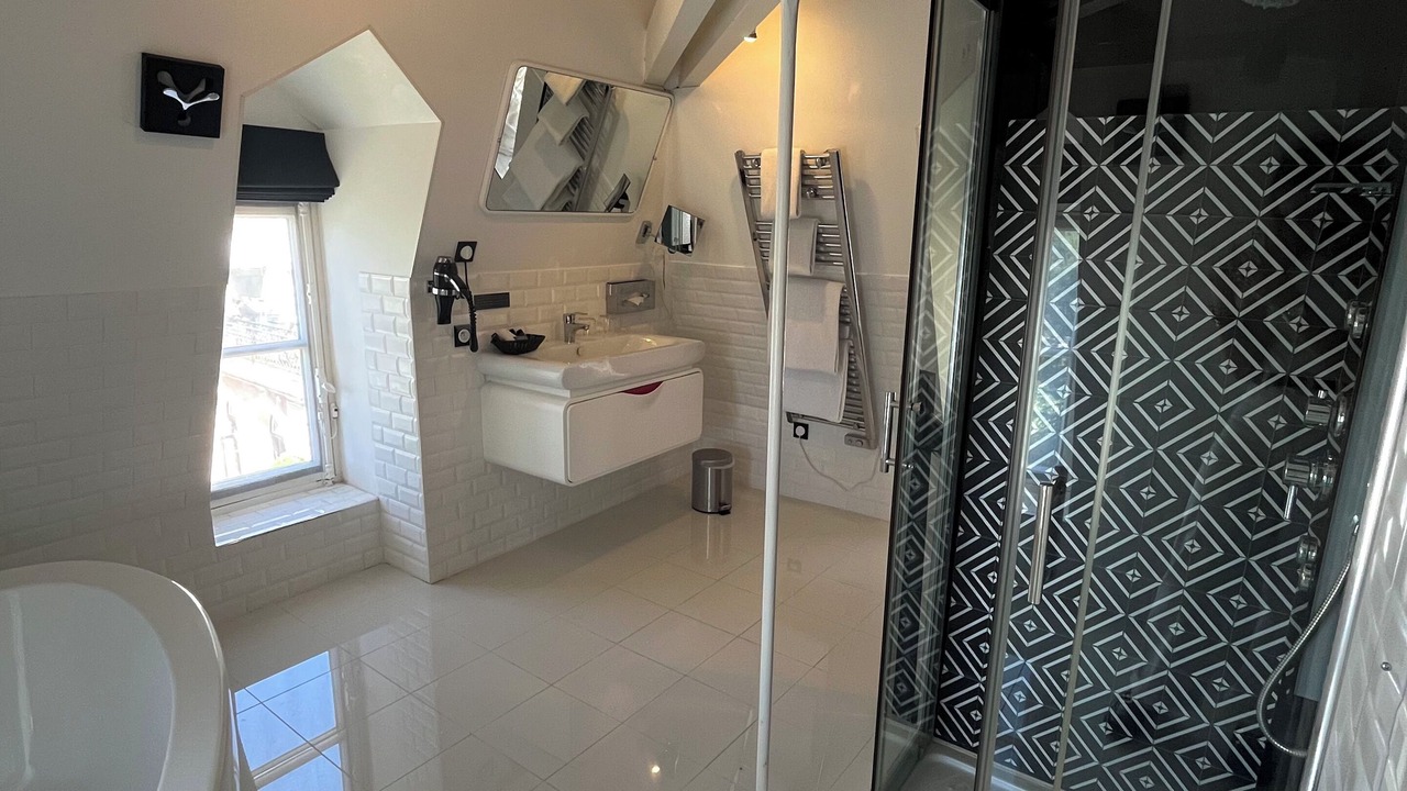Photo of Bathroom in Rochecorbon