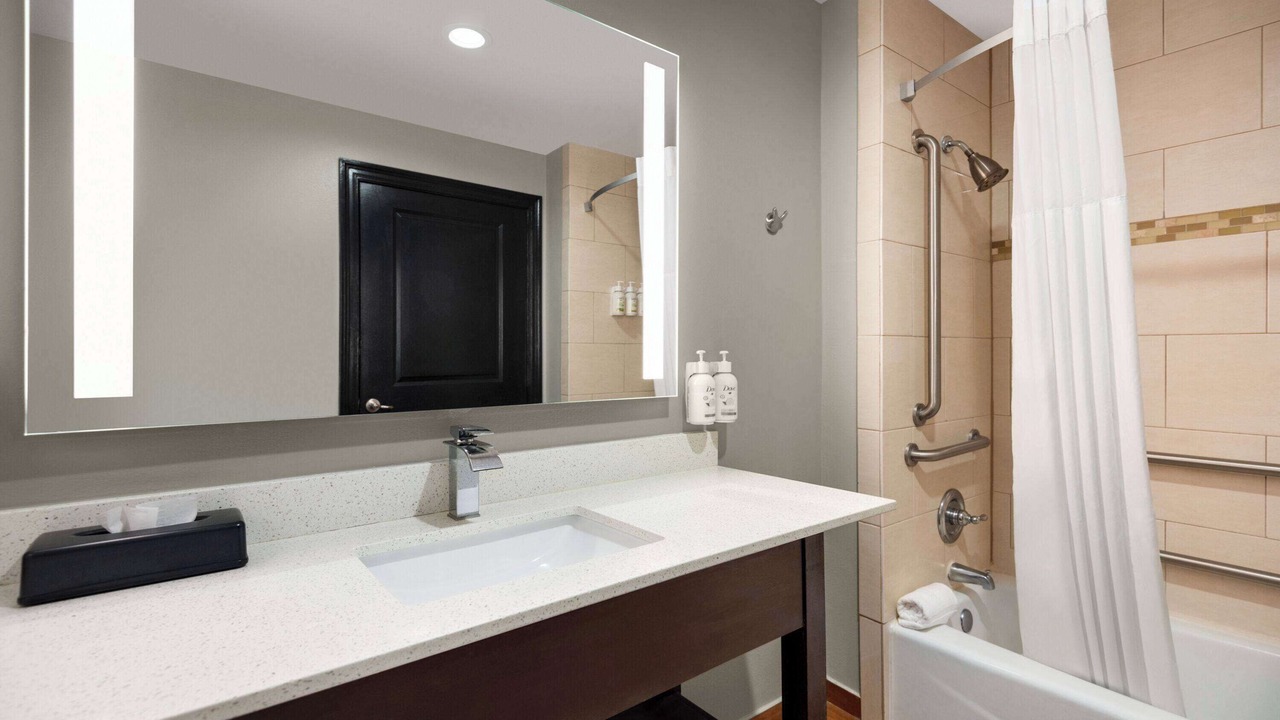 Photo of Bathroom in Gonzales