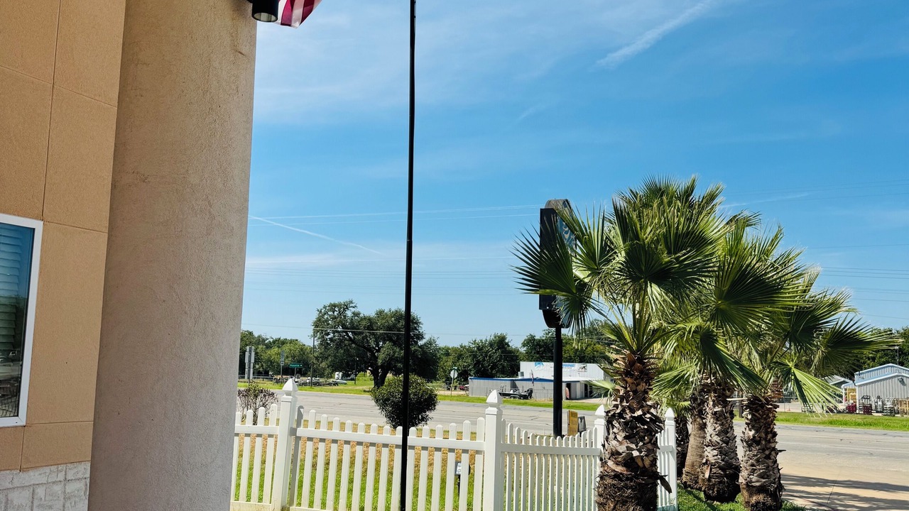 Photo of Outdoor in Floresville