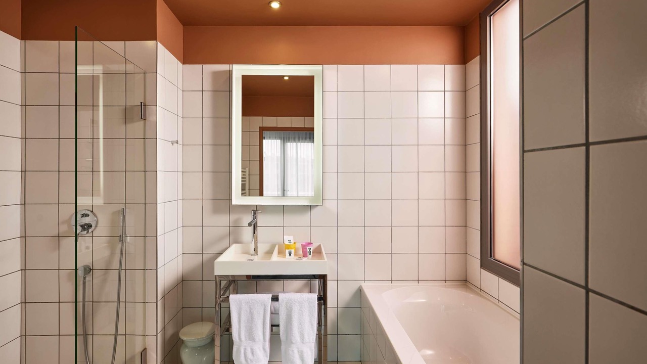 Photo of Bedroom in Lyon City Centre