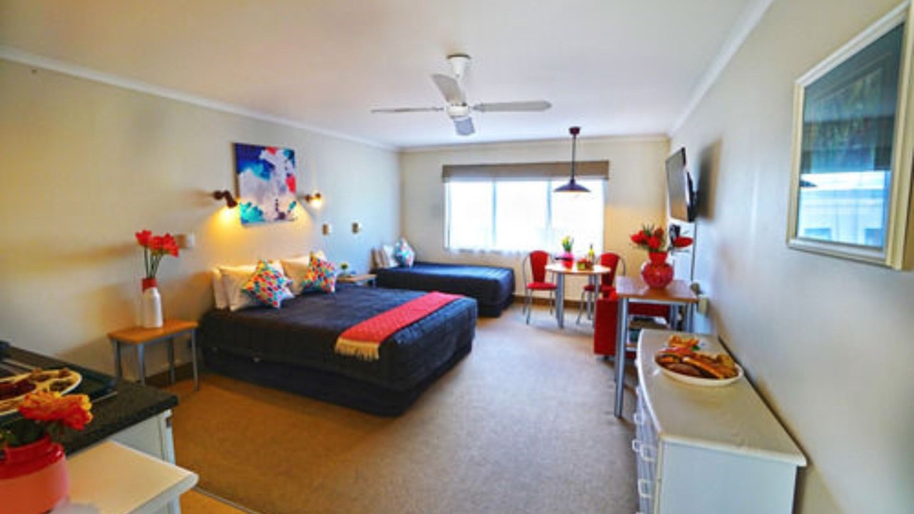 Photo of Others in Hamilton Lake