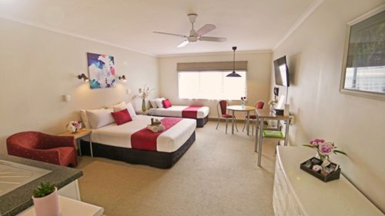 Photo of Others in Hamilton Lake