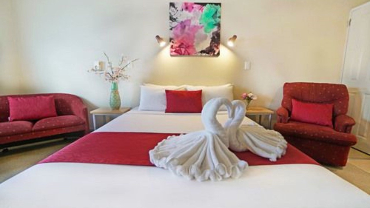 Photo of Others in Hamilton Lake