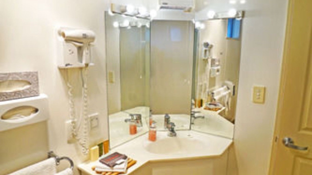 Photo of Others in Hamilton Lake