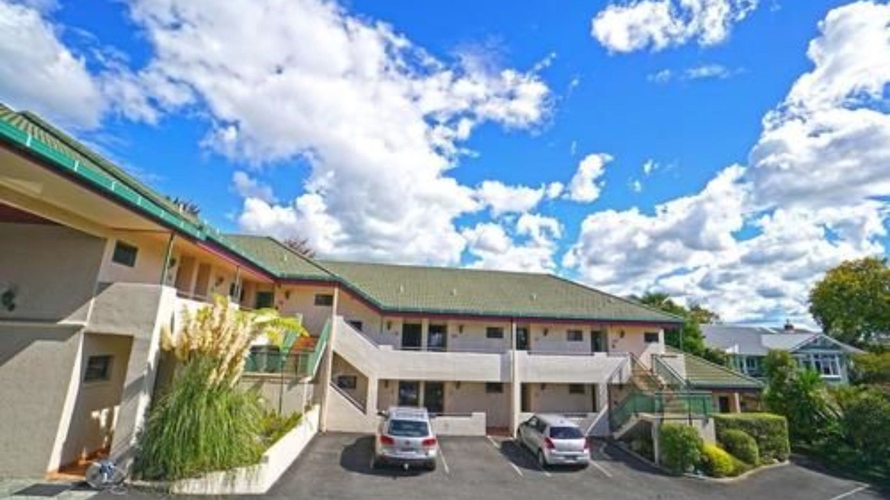 Photo of Outdoor in Hamilton Lake