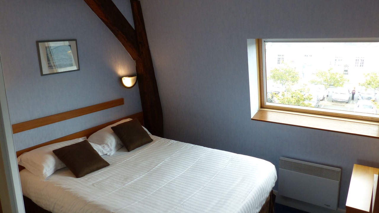 Photo of Bedroom in Chinon