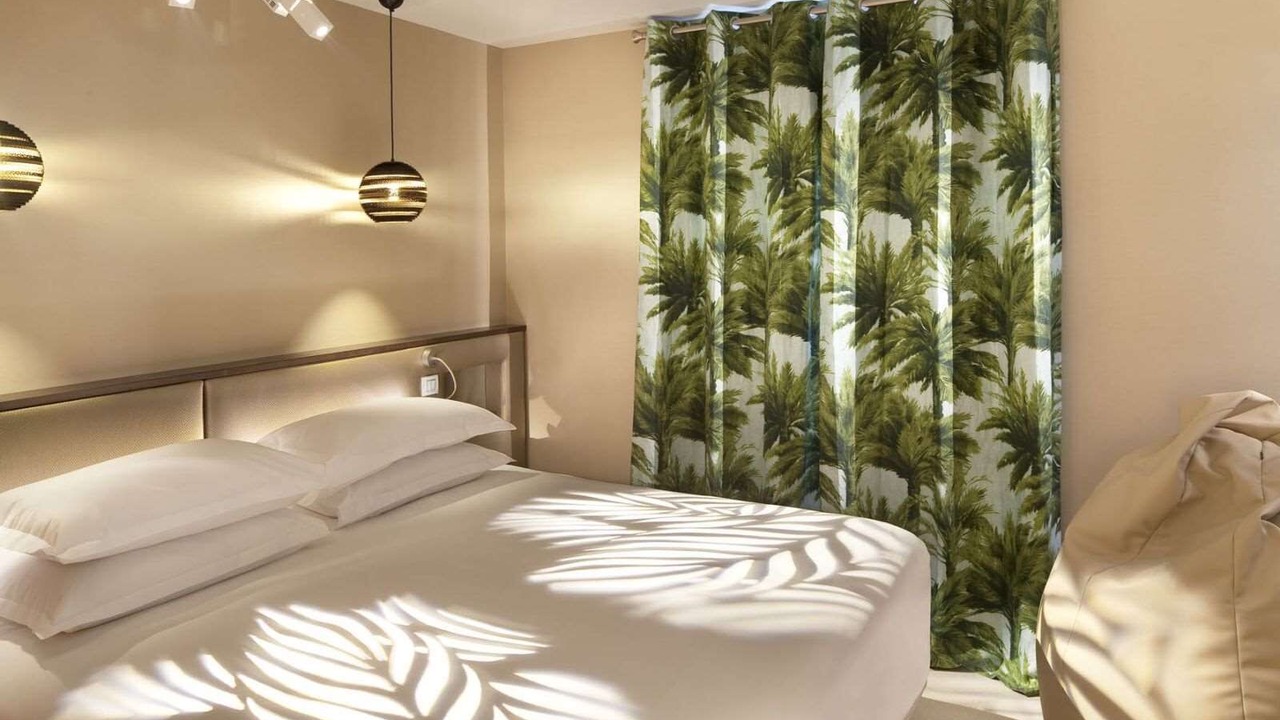 Photo of Bedroom in 15th Arrondissement