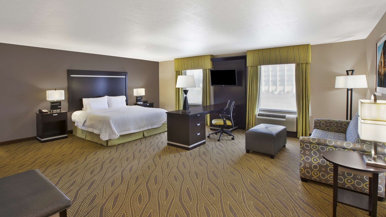 Photo of Bedroom in Elyria