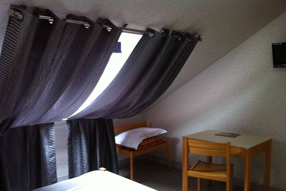 Photo of Bedroom in Louvigne-de-Bais