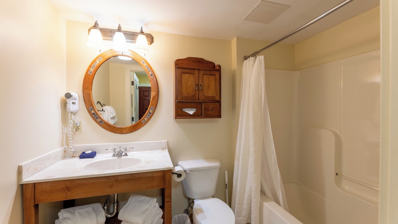 Photo of Bathroom in Snowshoe