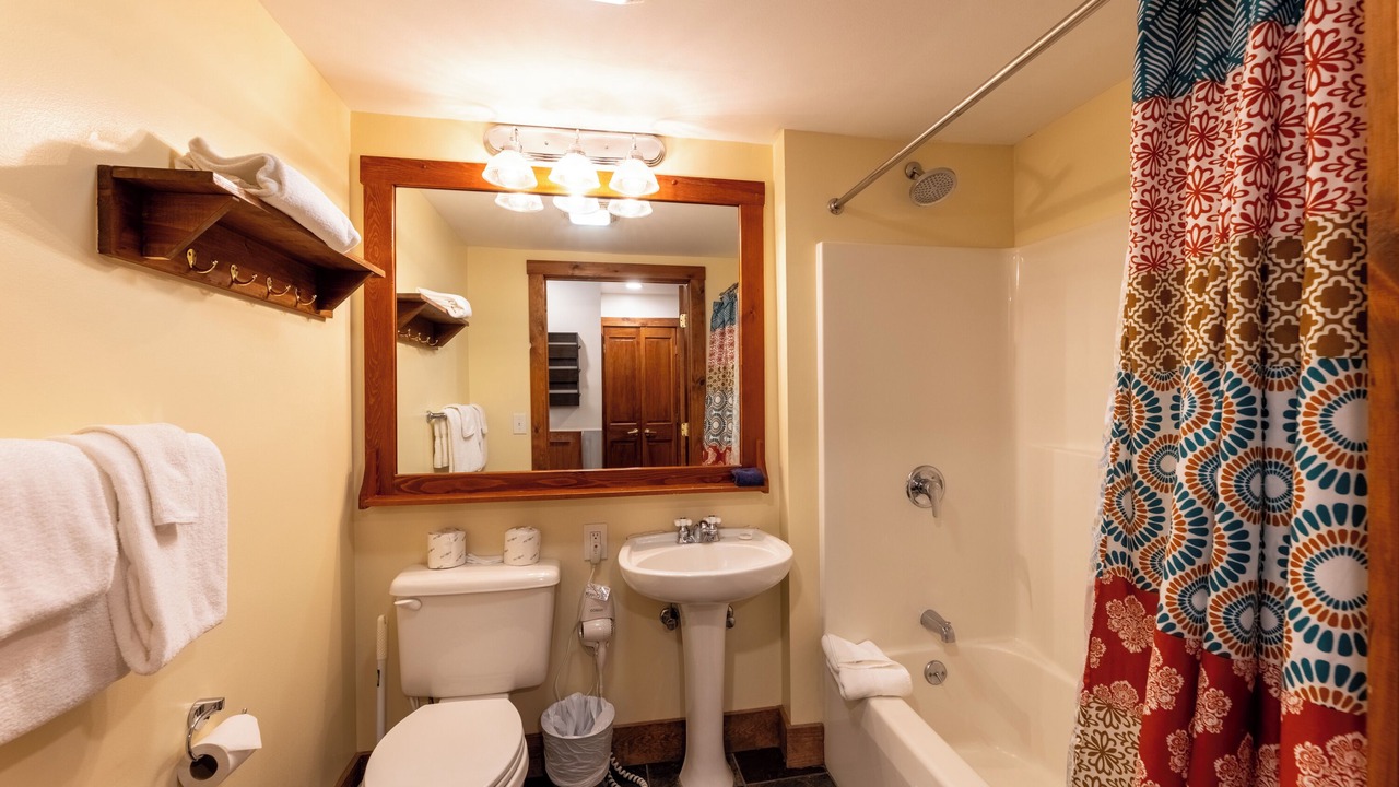 Photo of Bathroom in Snowshoe