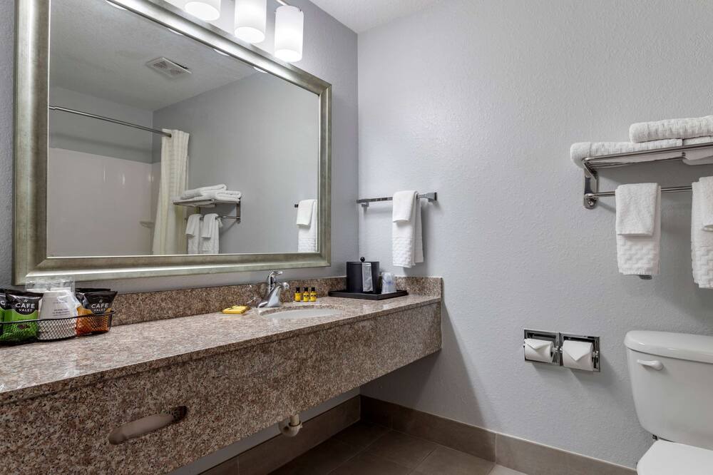 Photo of Bathroom in Vidor