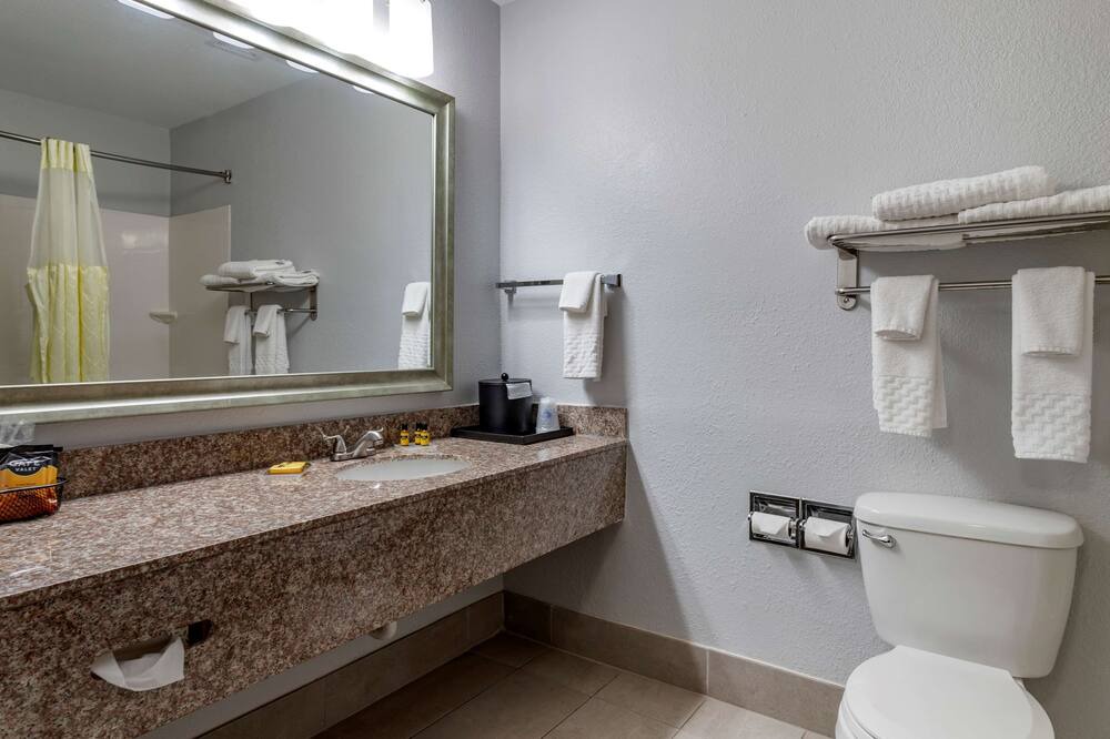 Photo of Bathroom in Vidor
