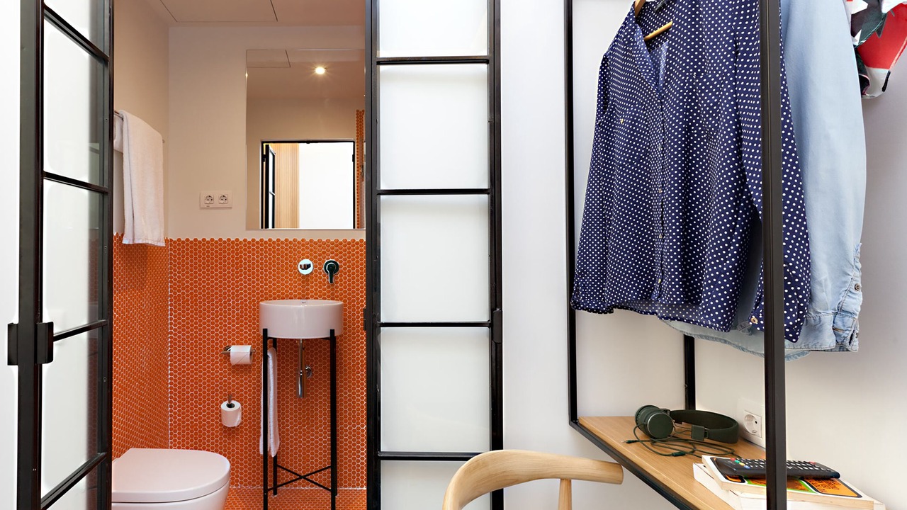 Photo of Bathroom in Golden Triangle of Art