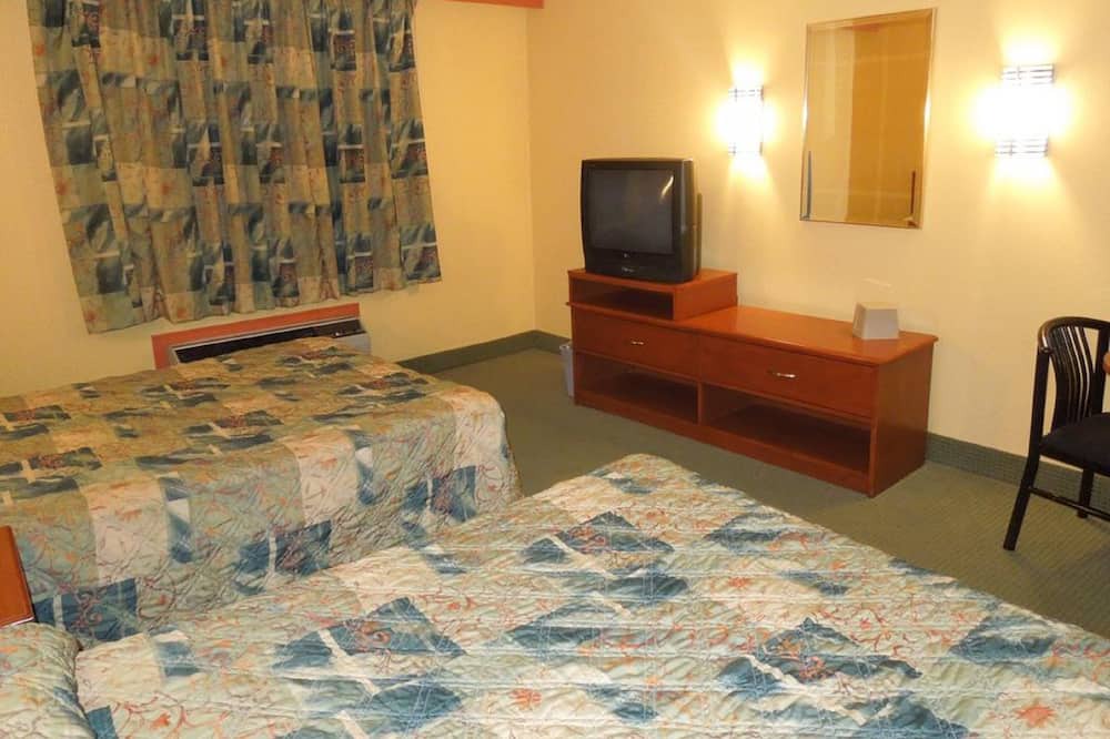 Photo of Bedroom in Bay Shore