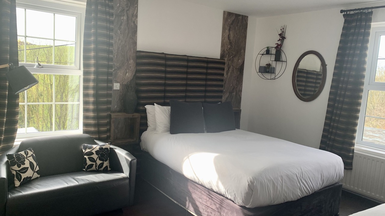 Photo of Others in Ford