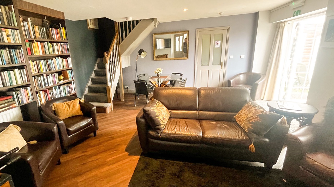 Photo of Others in Ford