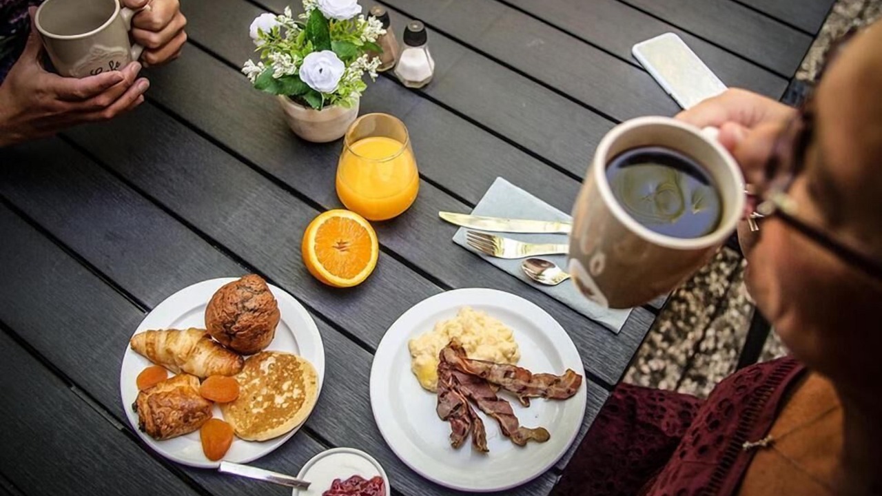 Photo of Others in Sedan