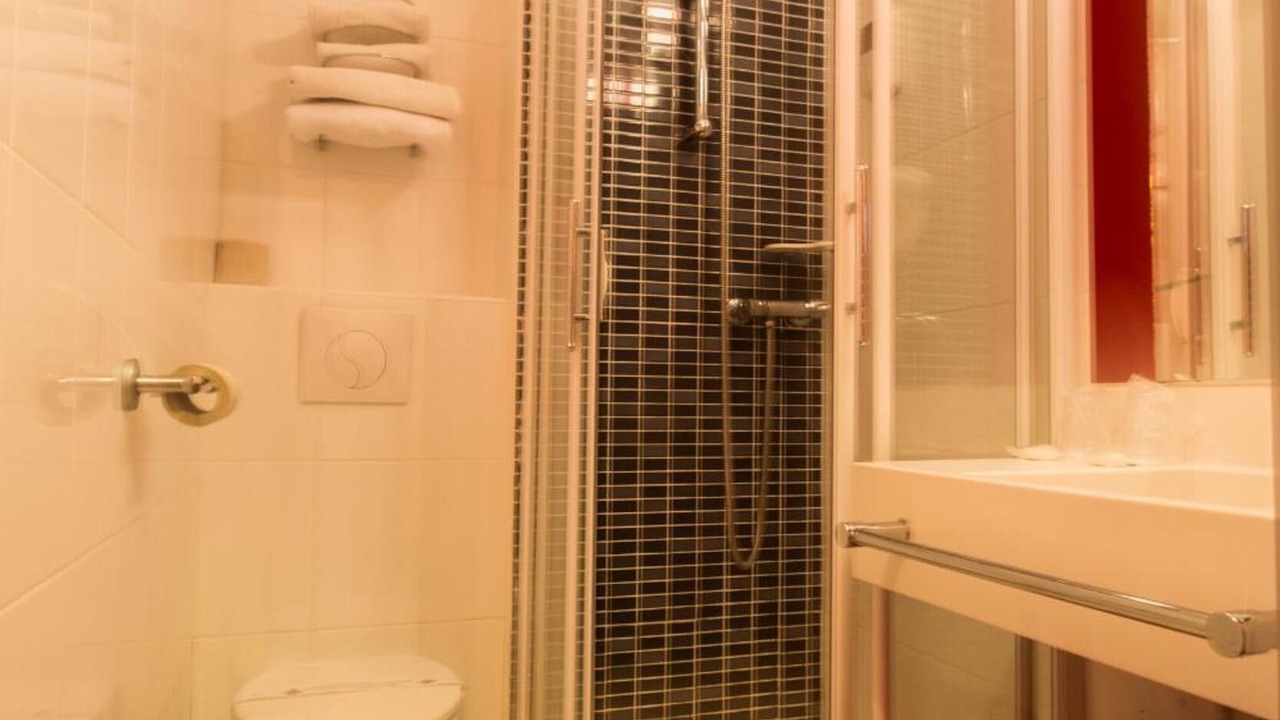 Photo of Others in Sedan