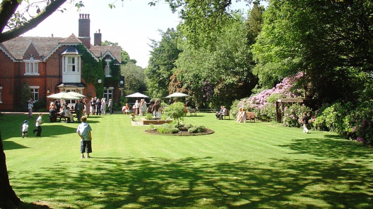 Photo of Outdoor in Cleedownton