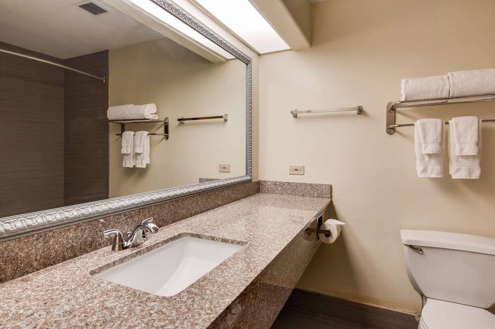 Photo of Bathroom in Rayne