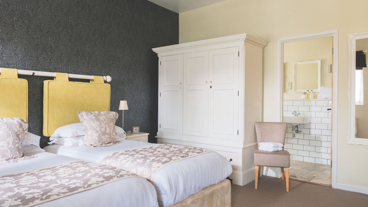 Photo of Others in Topsham