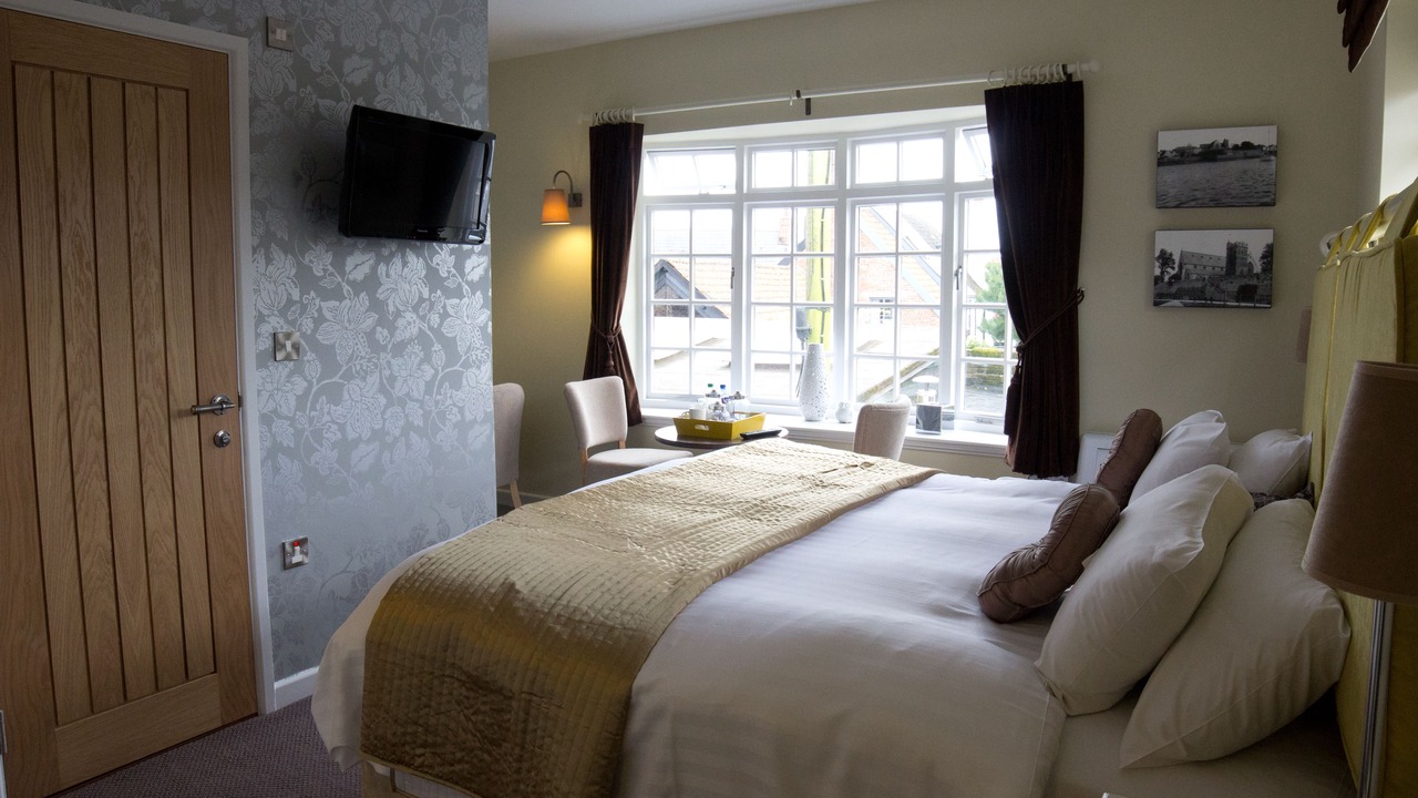 Photo of Others in Topsham