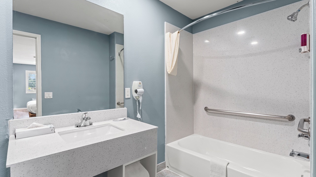 Photo of Bathroom in Magnolia