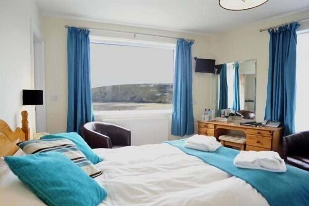 Photo of Bedroom in Mawgan Porth