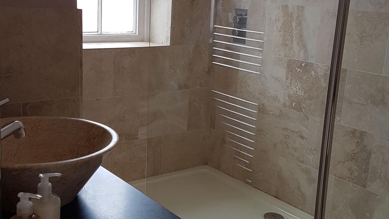 Photo of Bathroom in Manningford Bruce