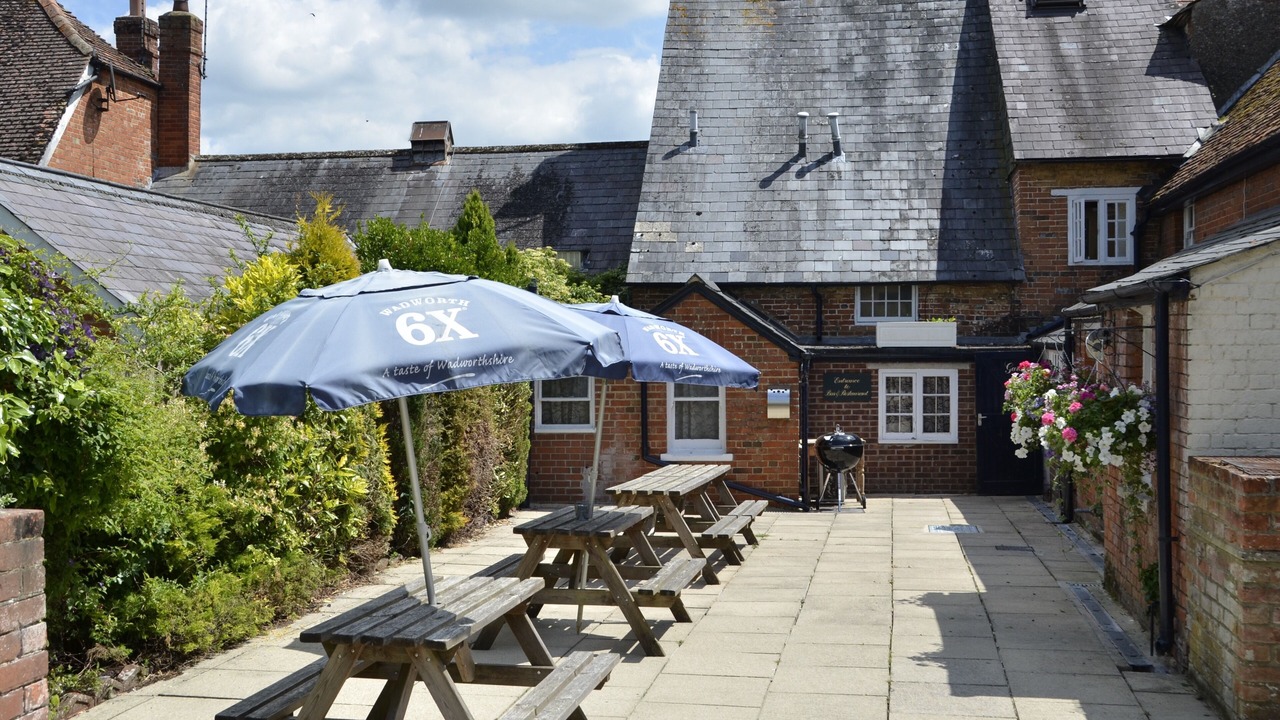 Photo of Outdoor in Manningford Bruce