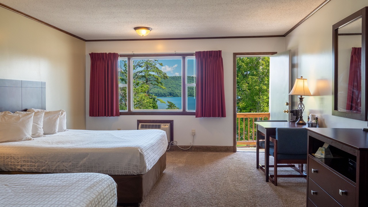 Photo of Patio Balcony in Cooperstown - Otsego Lake