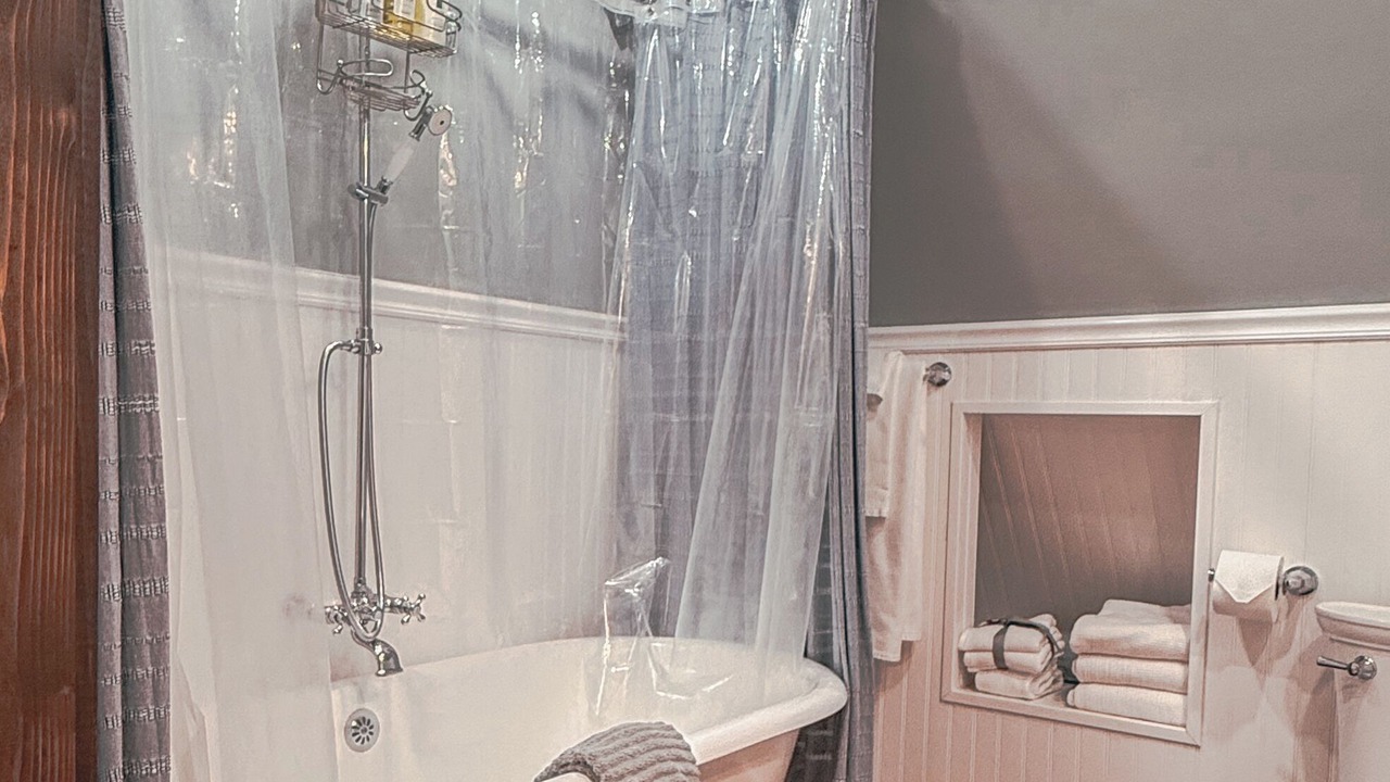 Photo of Bathroom in Scottdale